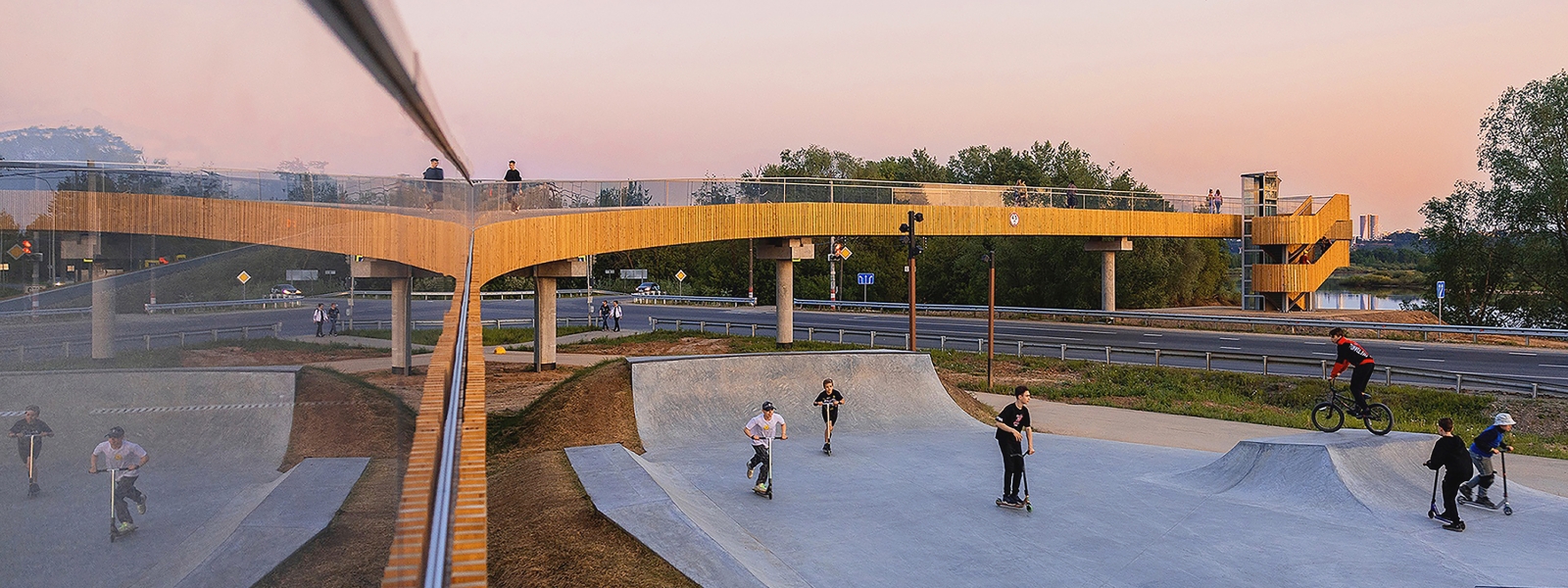 work-Пешеходный мост на территории общественного пространства «Борское Волгоречье»