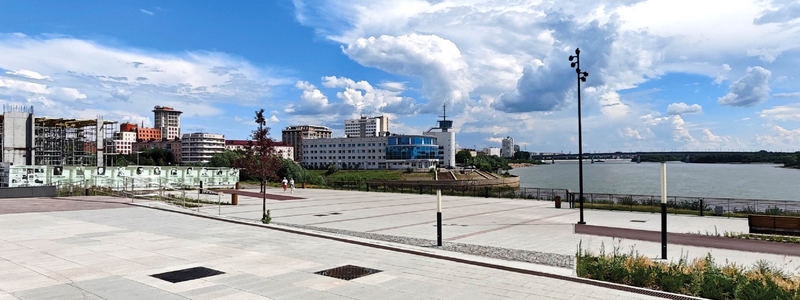 work-Панорамная площадь у Иртышских ворот Второй крепости в Омске (1 этап реализации набережной Тухачевского от Юбилейного моста до ул. Таубе)